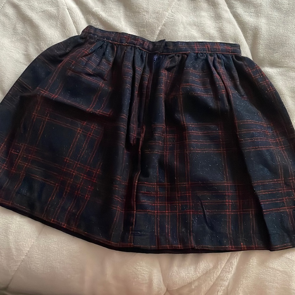 Skirt amazing for winter vibes. Very comfortable!